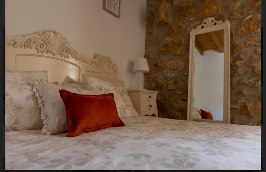 Hotel Rural En Las Cascadas De Tobera 外观 照片