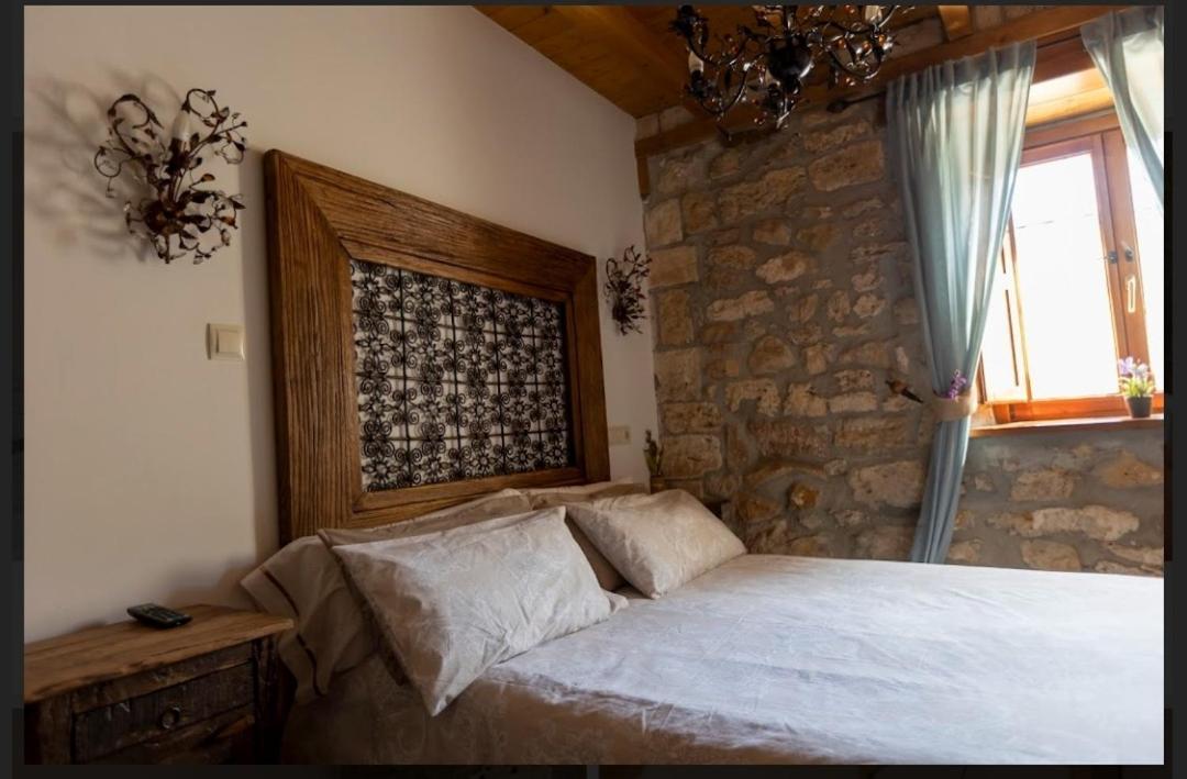 Hotel Rural En Las Cascadas De Tobera 外观 照片